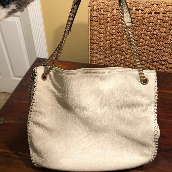 Woman’s Michael Kors Whipped Chelsea Cream handbag - Picture 3 of 16